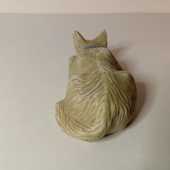 Vintage 1992 House of Lloyd  Porcelain Dog 3.5 in. Long - Picture 3 of 7